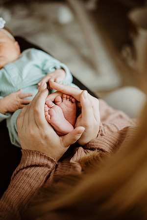 newborn (55 of 62)